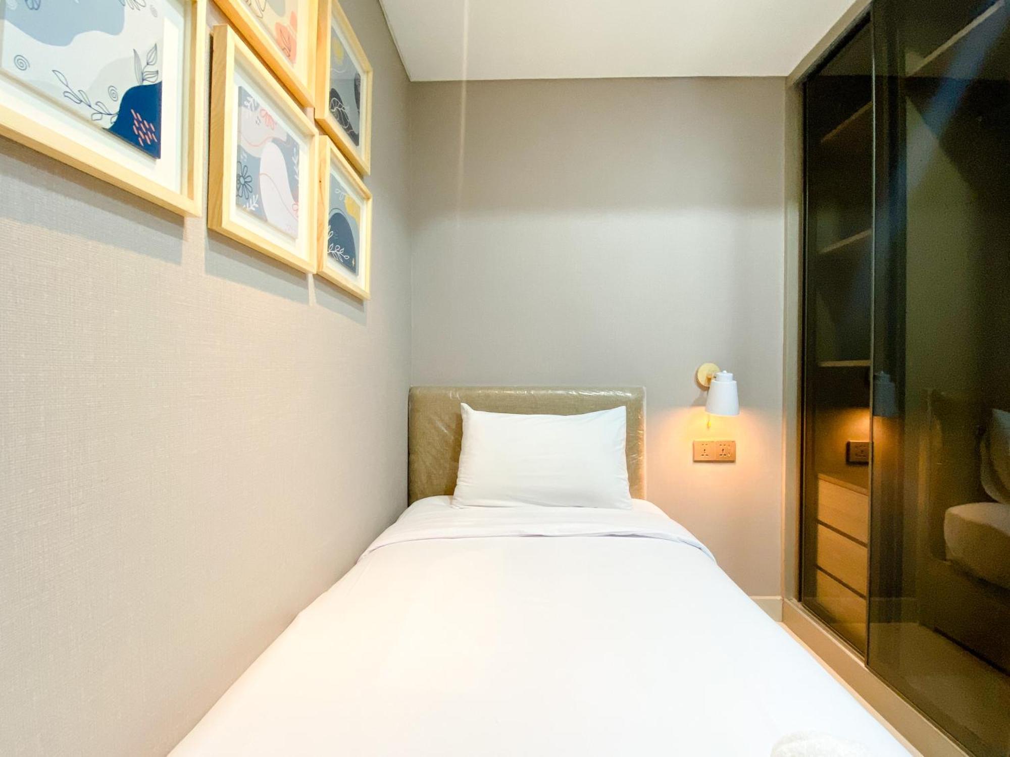 Simply And Comfortable 2Br Pollux Chadstone Apartment By Travelio Cikarang Buitenkant foto